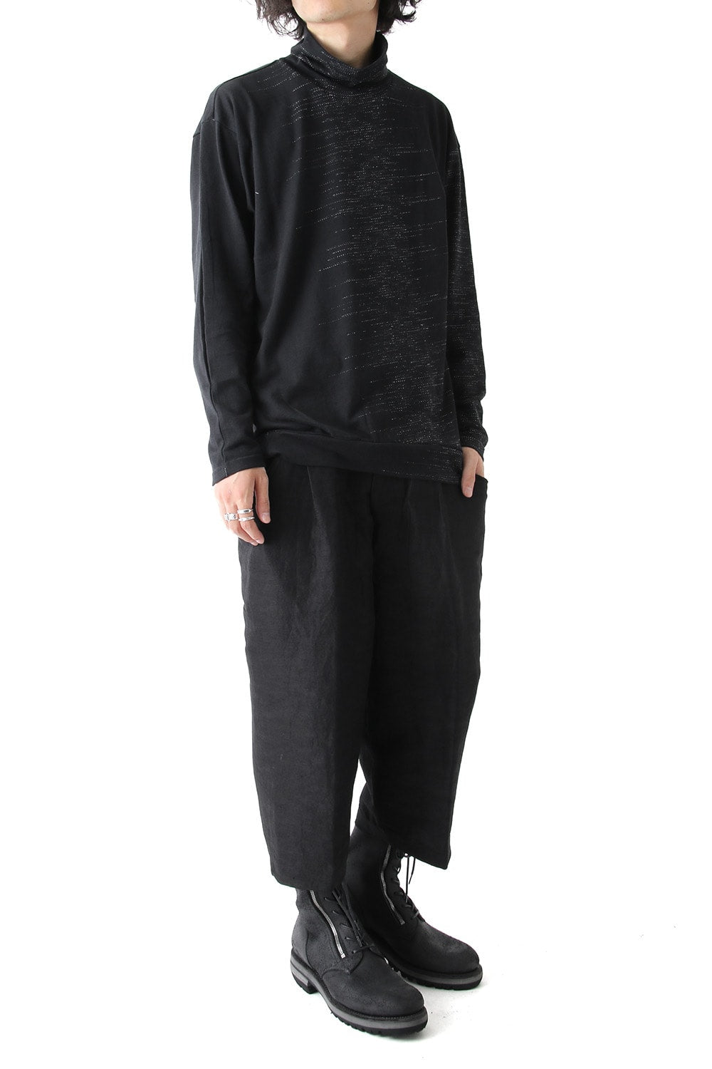 Inlay Cut Jacquard Bottle neck T