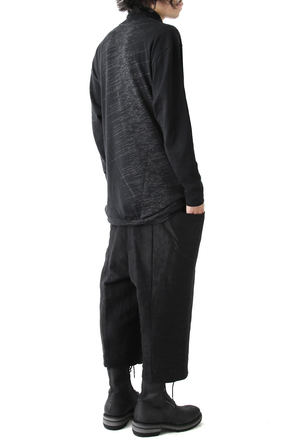 Inlay Cut Jacquard Bottle neck T