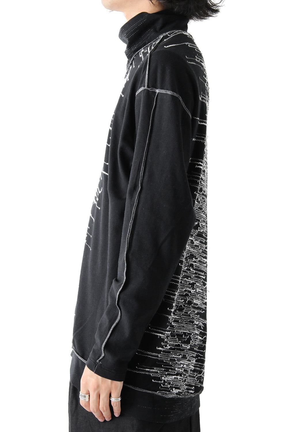 Inlay Cut Jacquard Bottle neck T