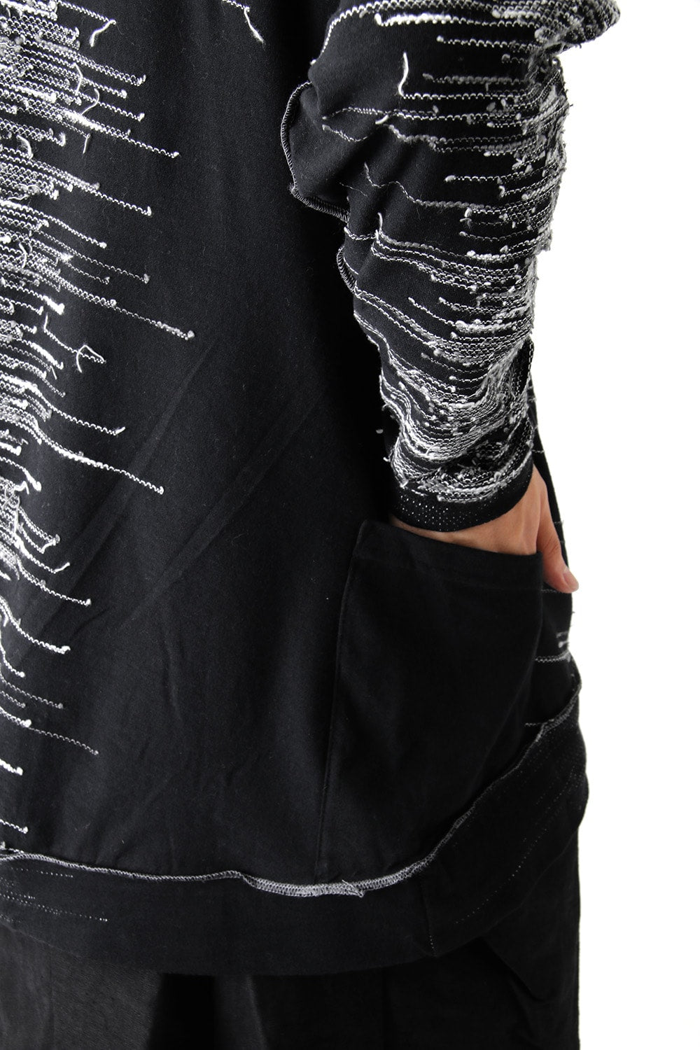 Inlay Cut Jacquard Bottle neck T