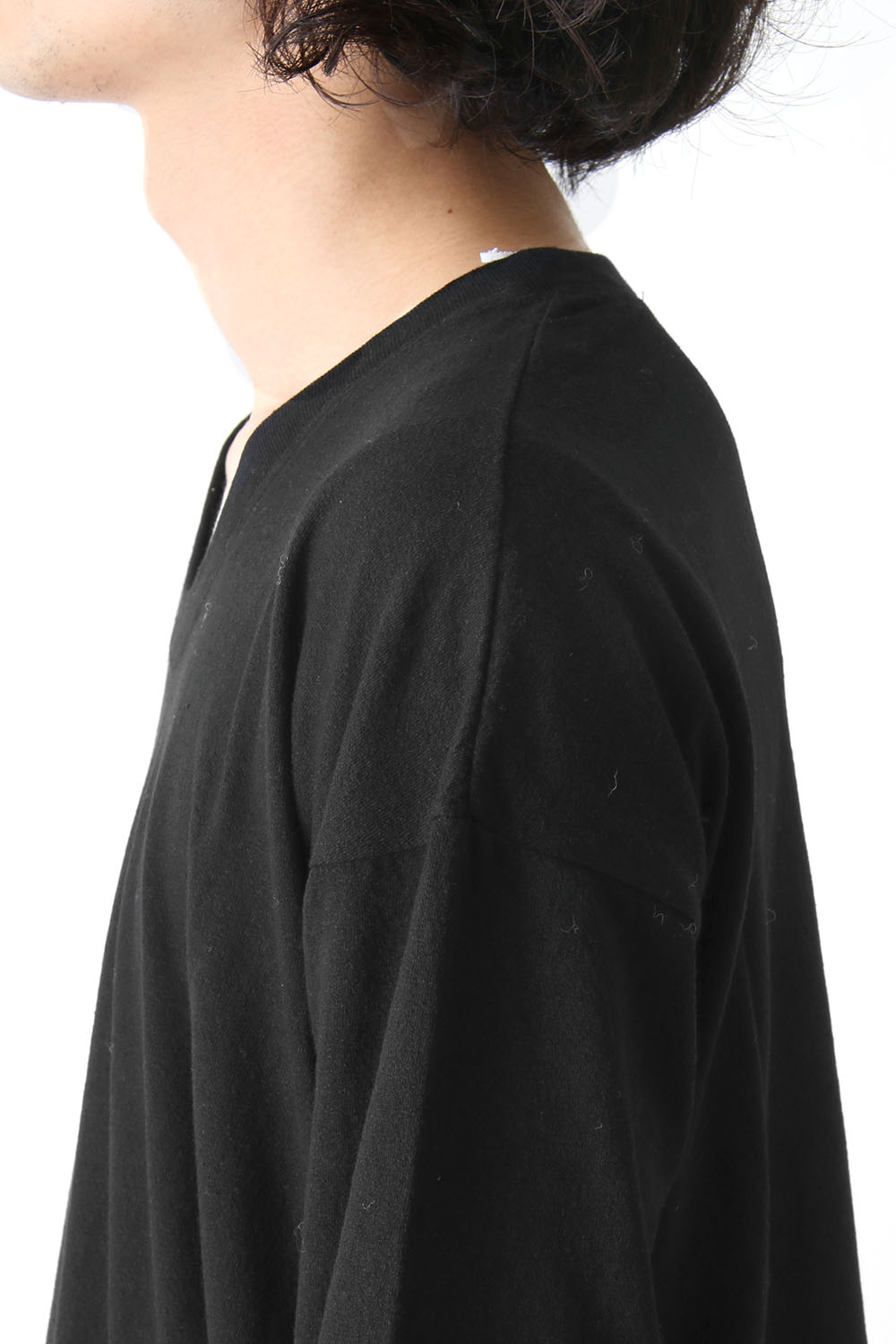 U-NECK CUT-SEW