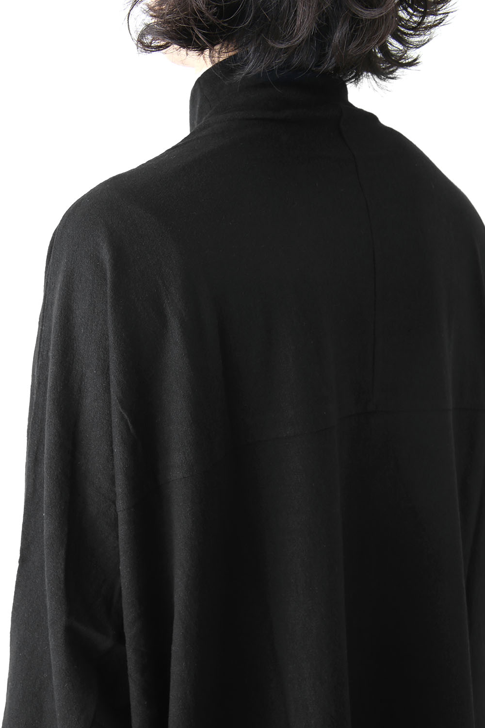 SEAMED HIGH NECK CUT-SEW