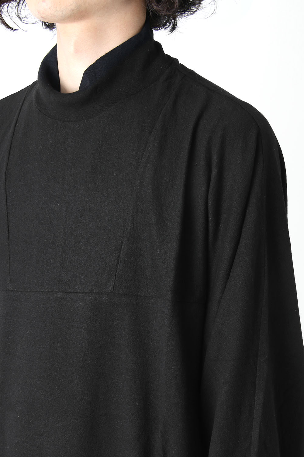 SEAMED HIGH NECK CUT-SEW