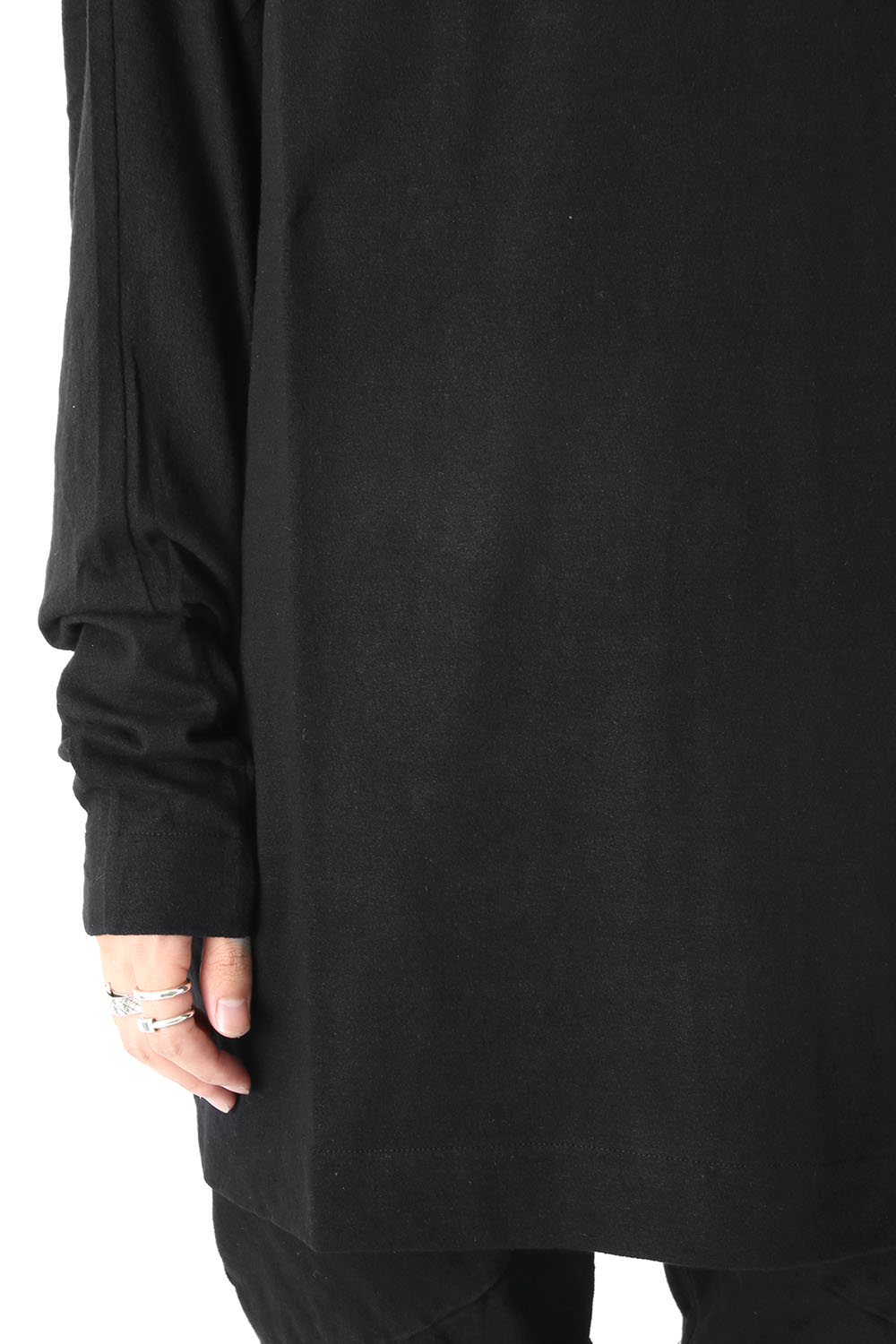 SEAMED HIGH NECK CUT-SEW