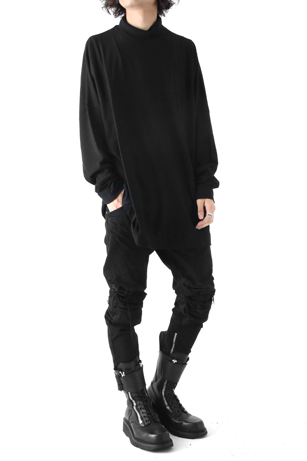 SEAMED HIGH NECK CUT-SEW