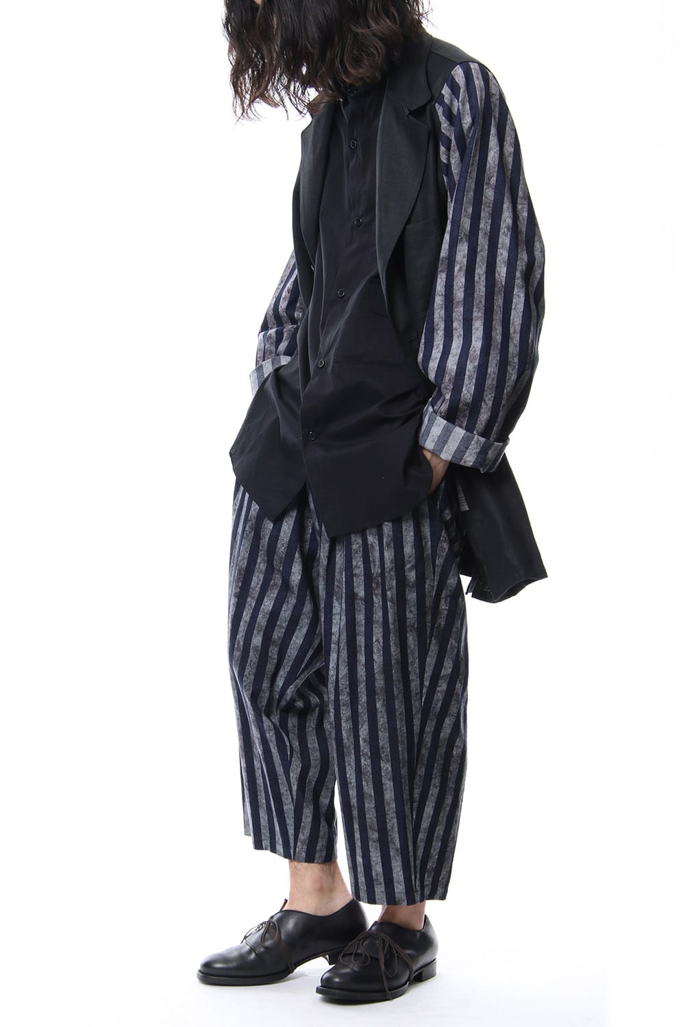 Fastener Notch Shirt