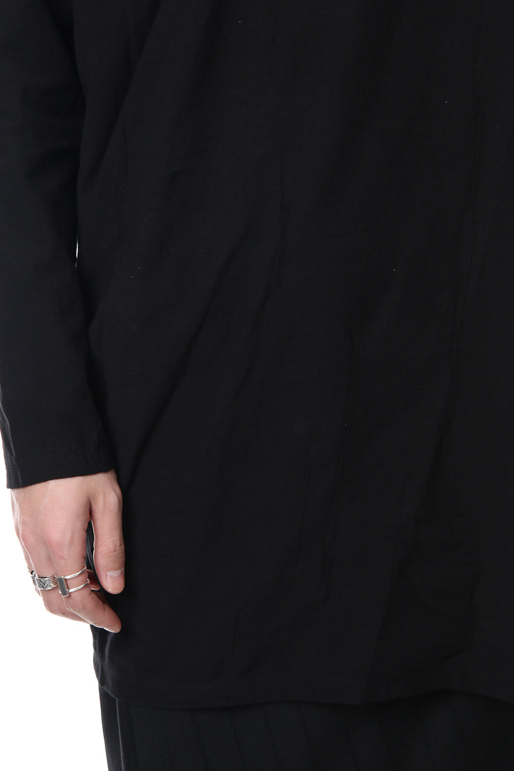 DRAPING CUT AND SEWN Black