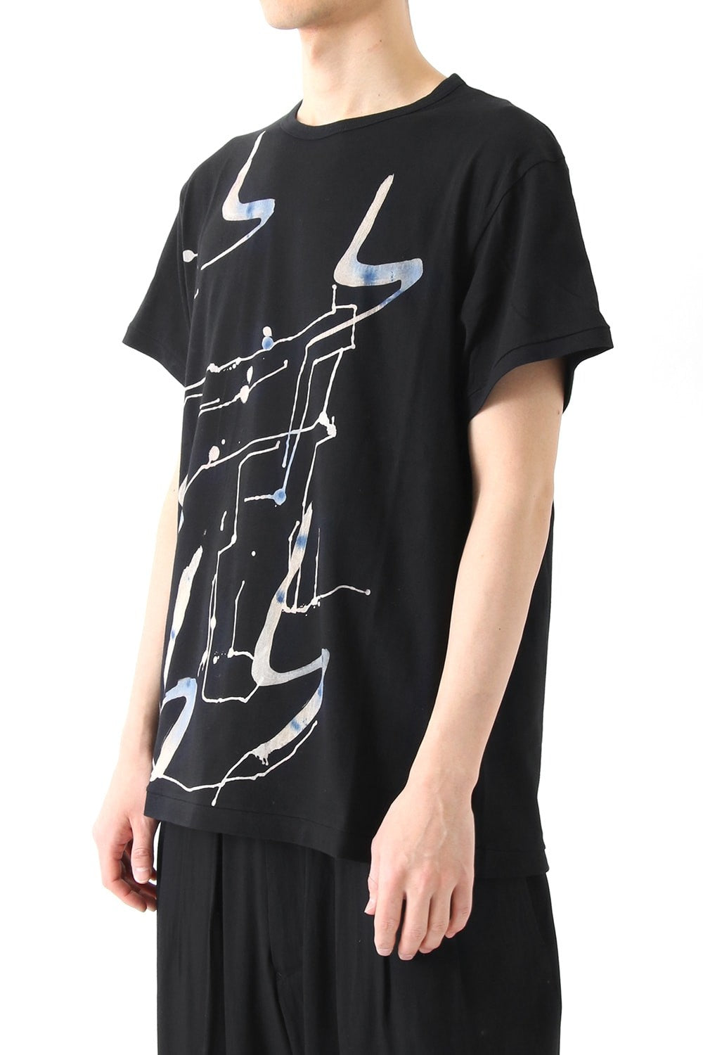 Dyed and Bleached Motif Round Neck Short Sleeve