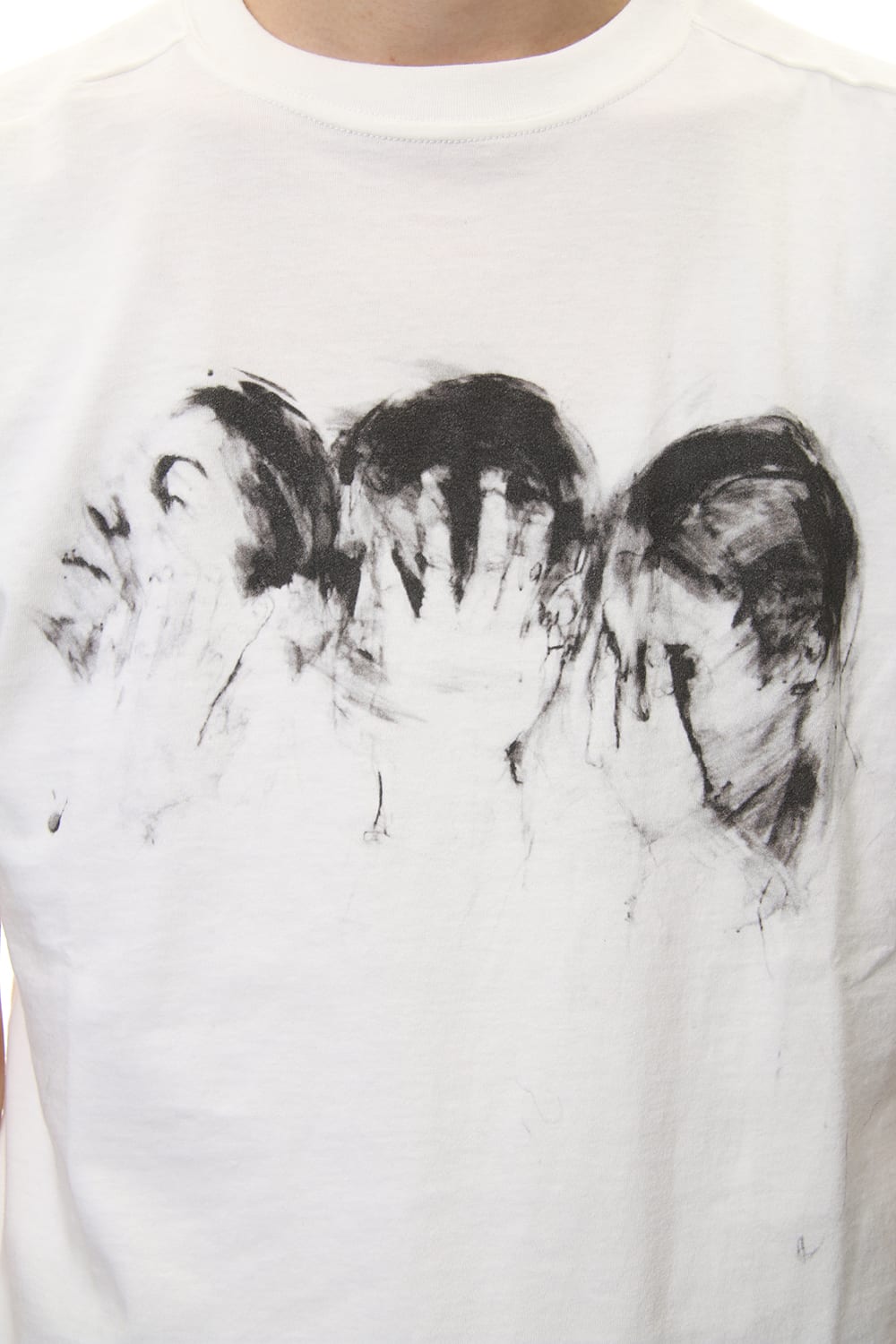 Patricia March Front print T-shirt ver.1