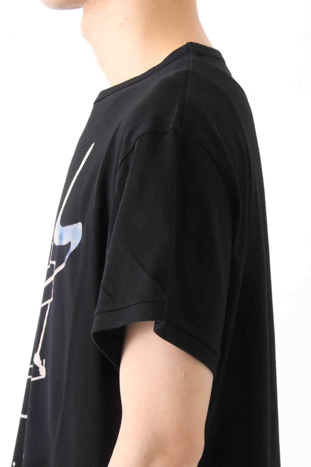 Dyed and Bleached Motif Round Neck Short Sleeve