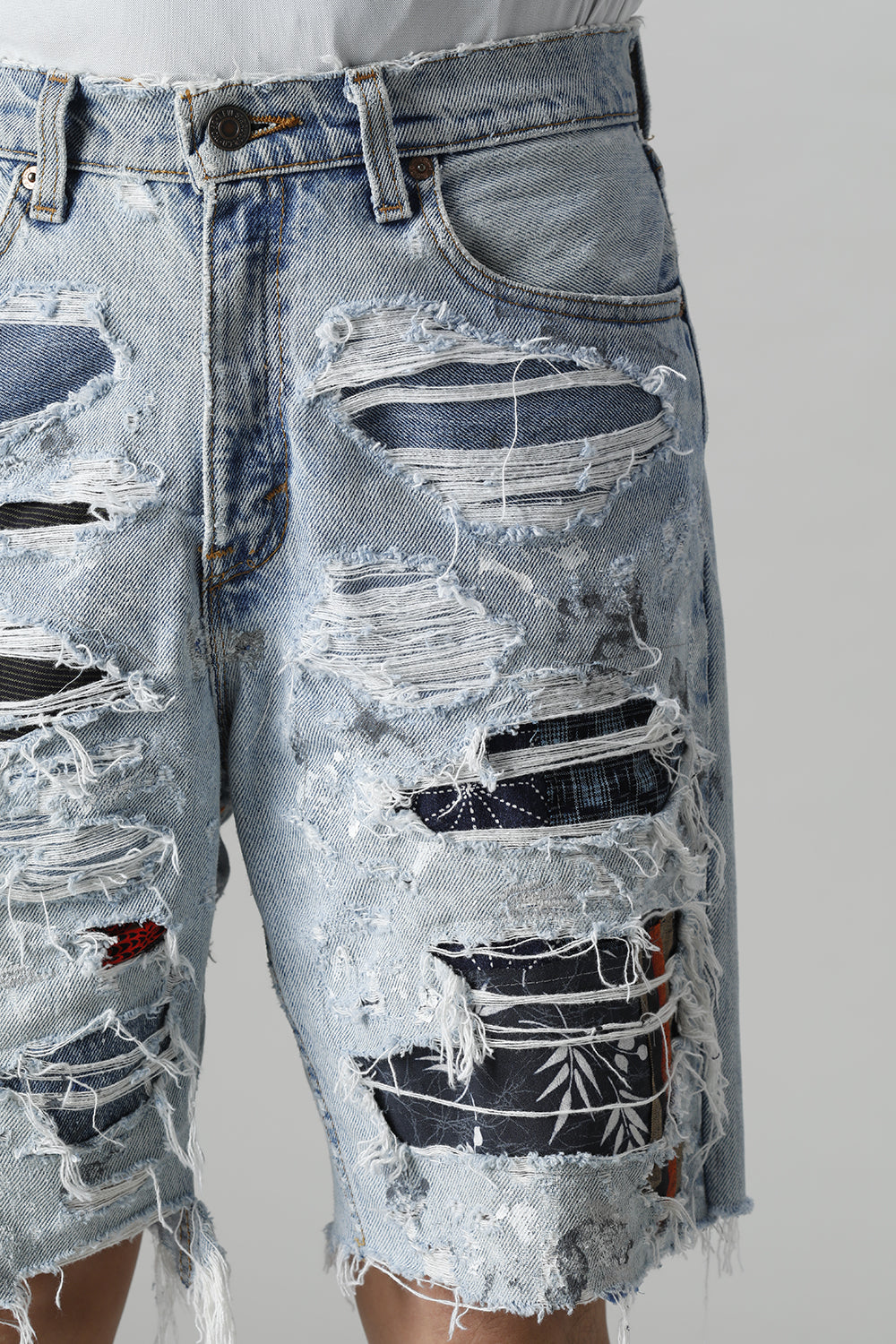 リワークド ダメージ デニムショーツ