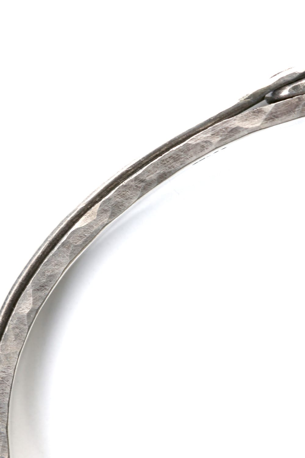 Rivet wire Bangle  - io-02-052