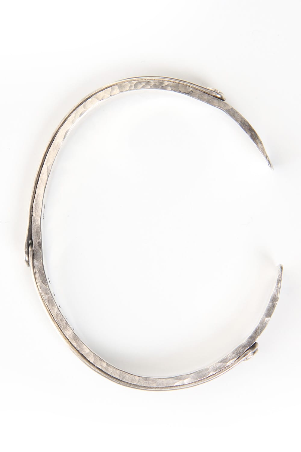 Rivet wire Bangle  - io-02-052