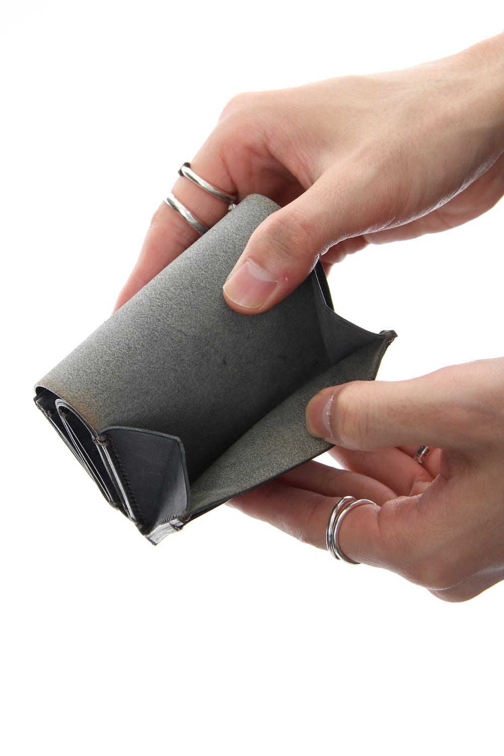 ES Minimal Trifold Wallet - io-07-017