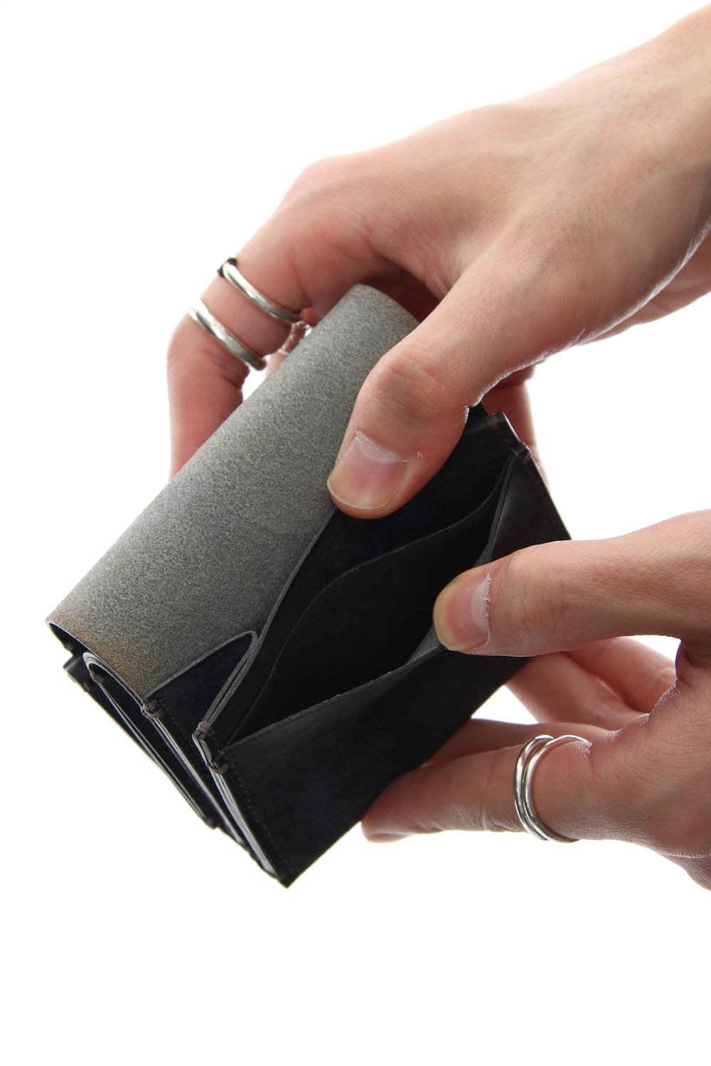 ES Minimal Trifold Wallet - io-07-017