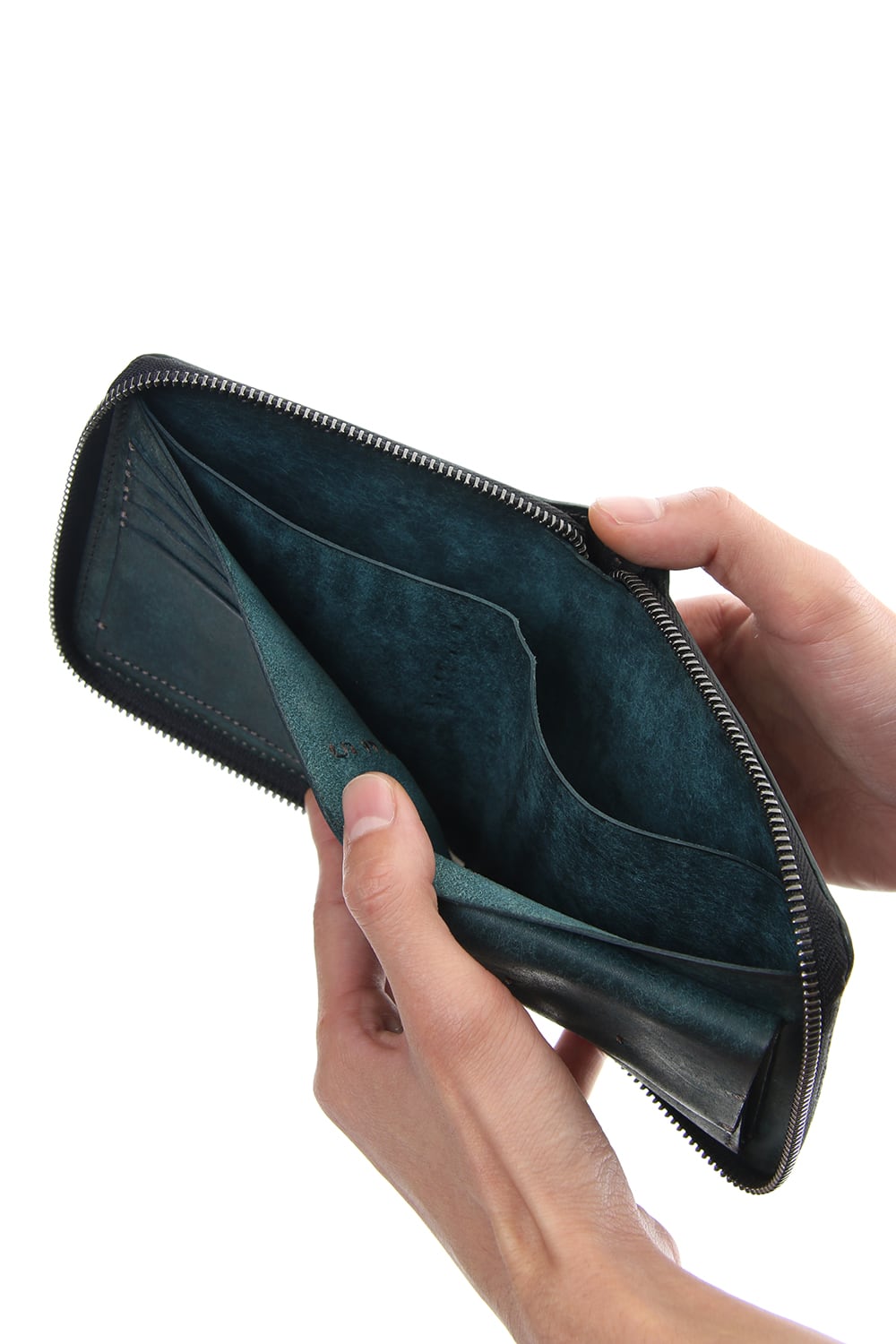 Round Zip Bi-fold wallet - io-07-020