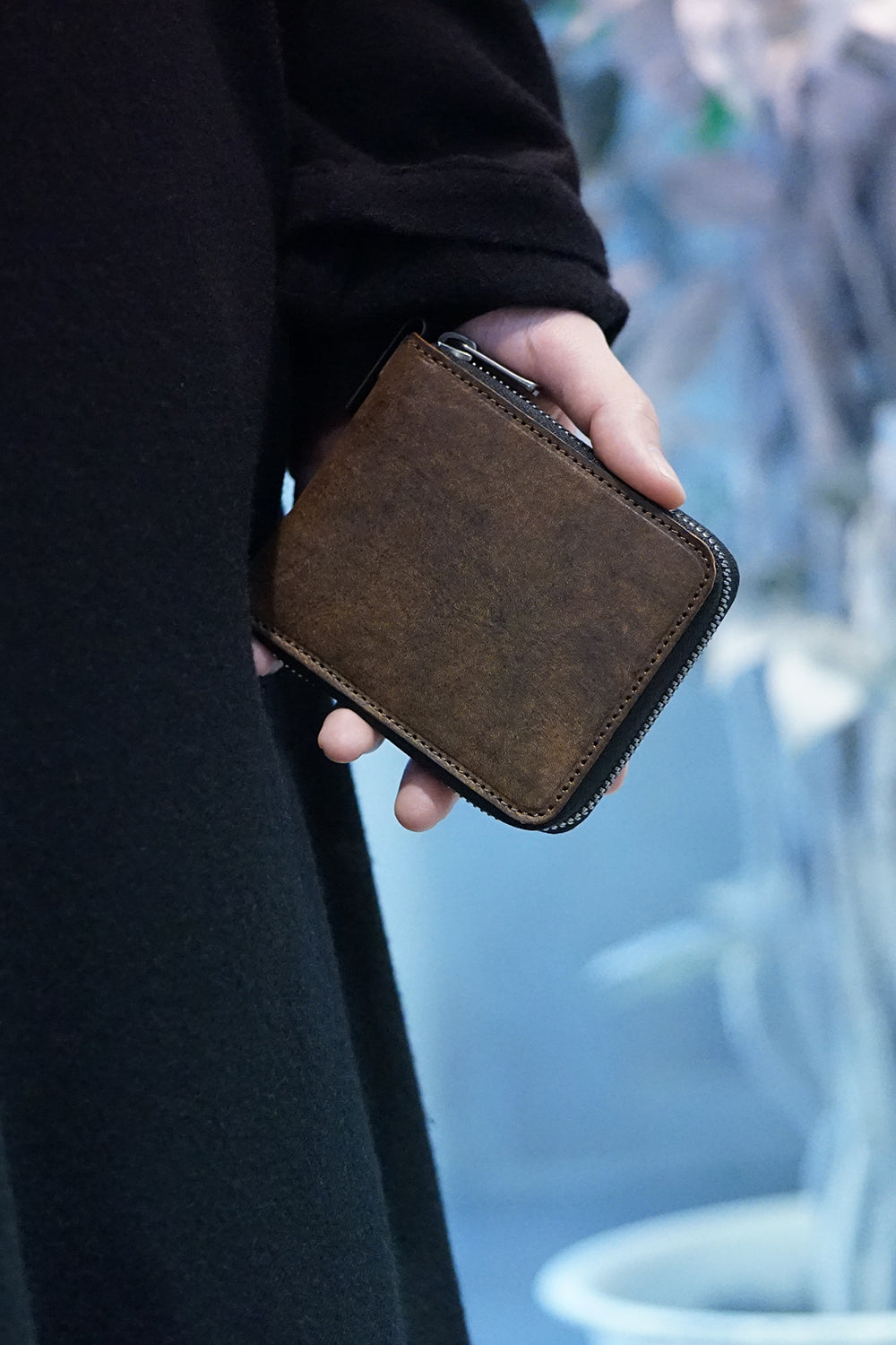 Mini Round Zip Bi-fold wallet - io-07-021