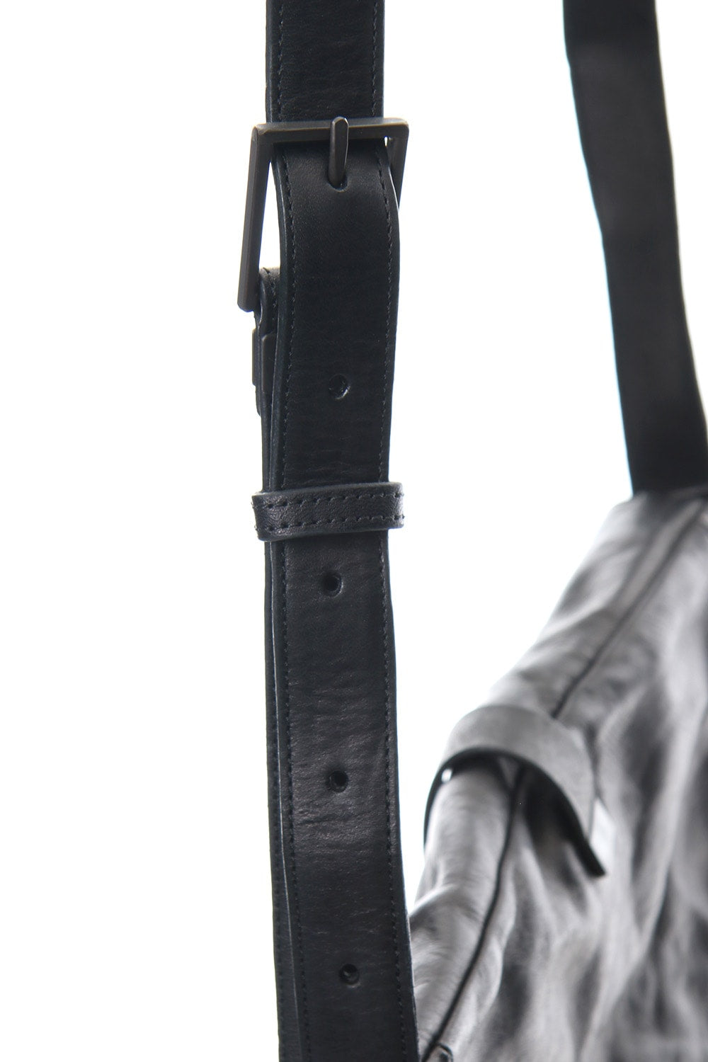 MーBelt hold flap shoulder bag