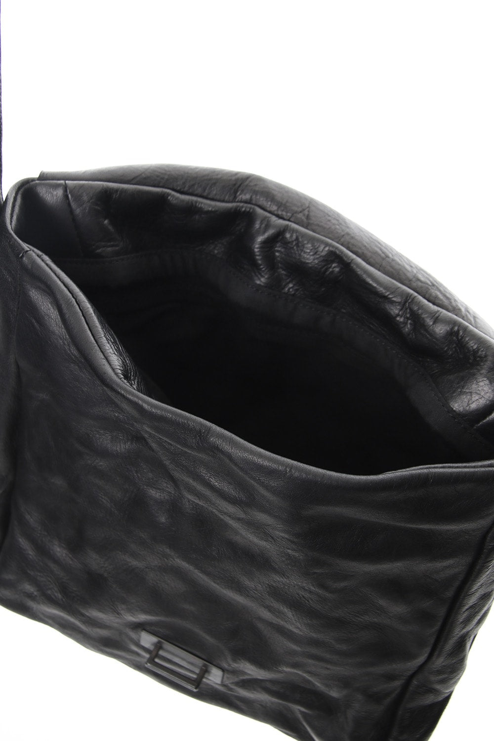 MーBelt hold flap shoulder bag