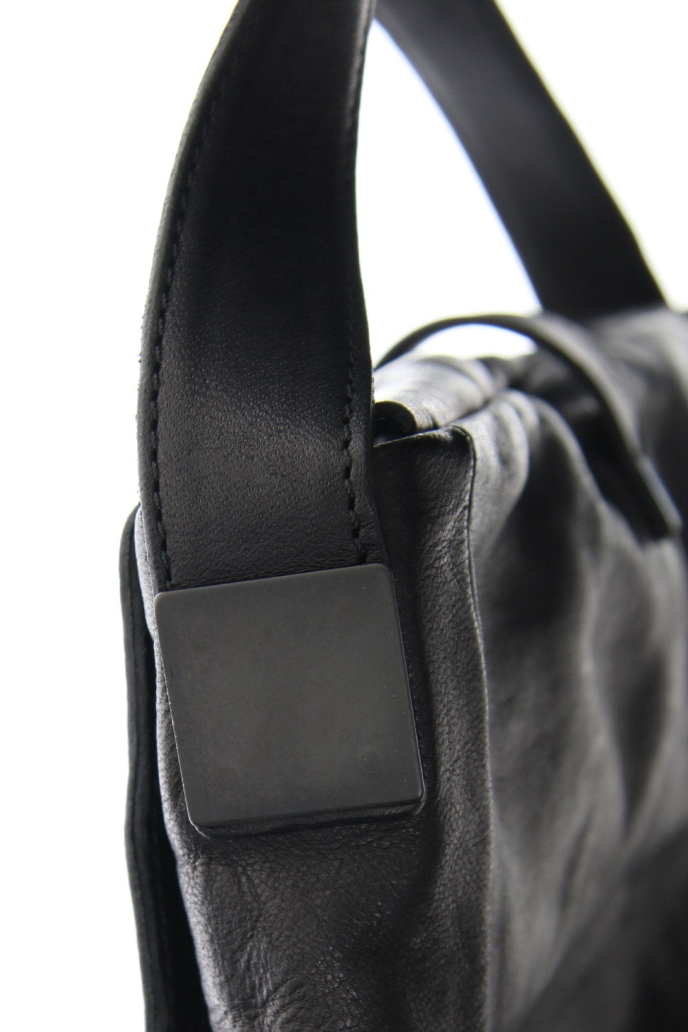 MーBelt hold flap shoulder bag