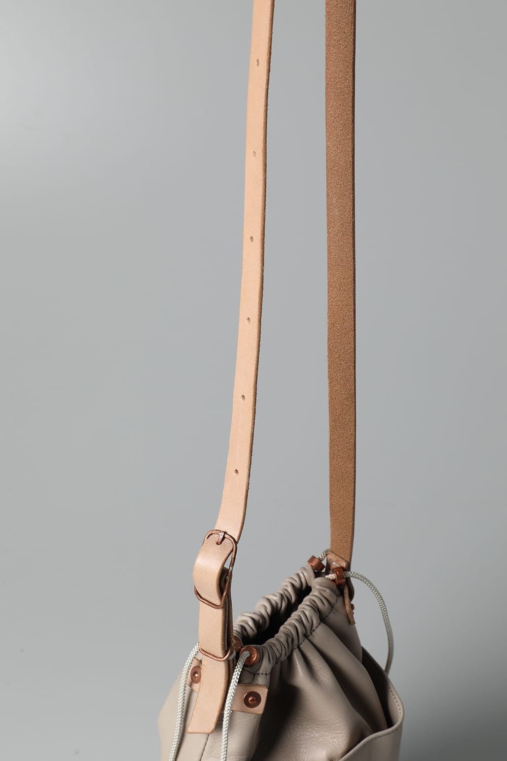 ドローストリングバッグ ベージュ - io-08-069