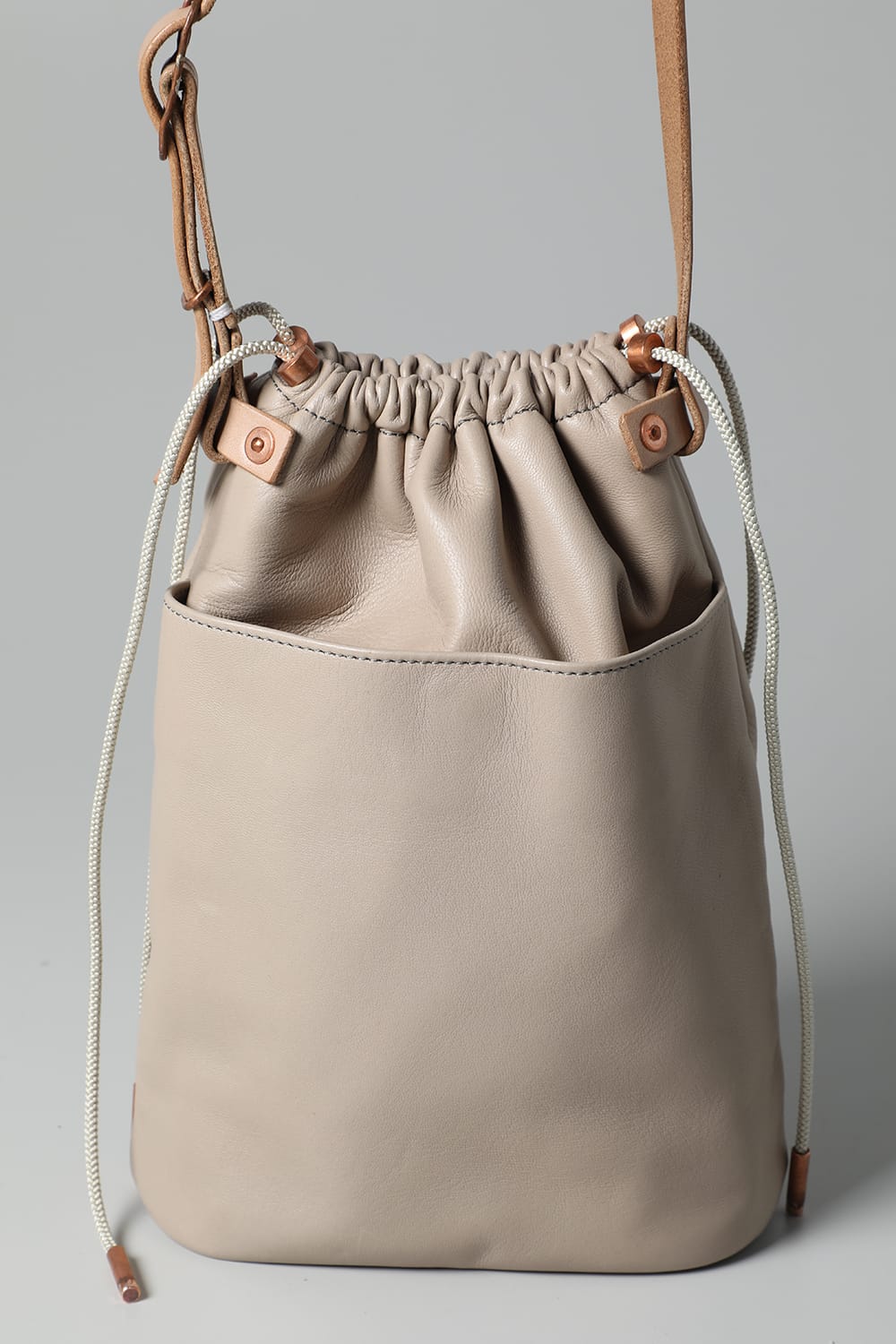 ドローストリングバッグ ベージュ - io-08-069