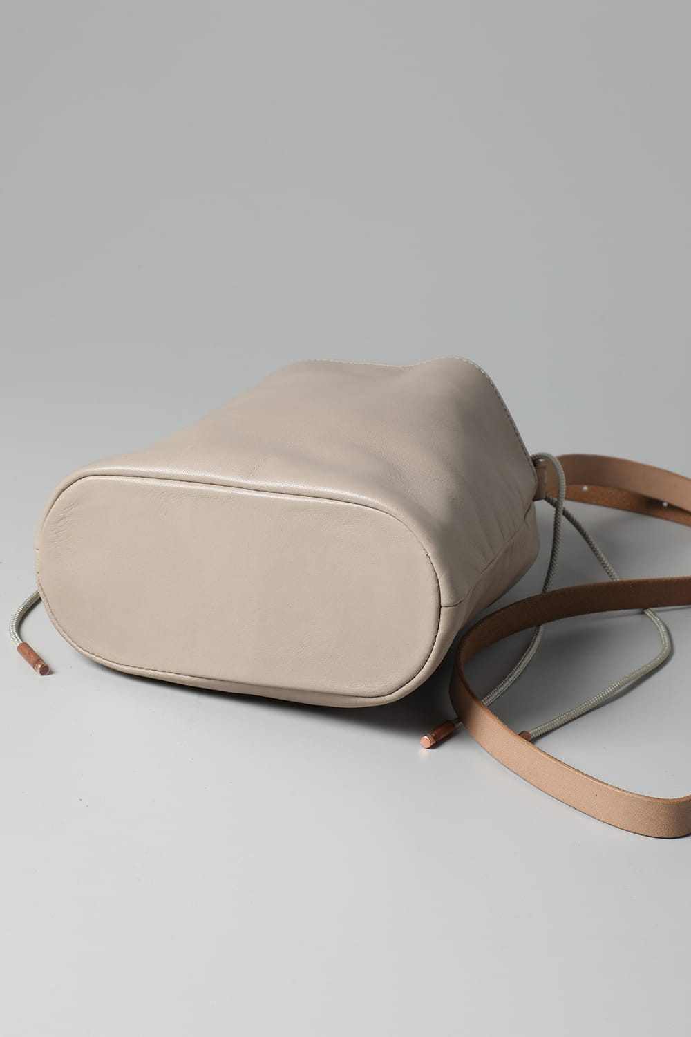 ドローストリングバッグ ベージュ - io-08-069