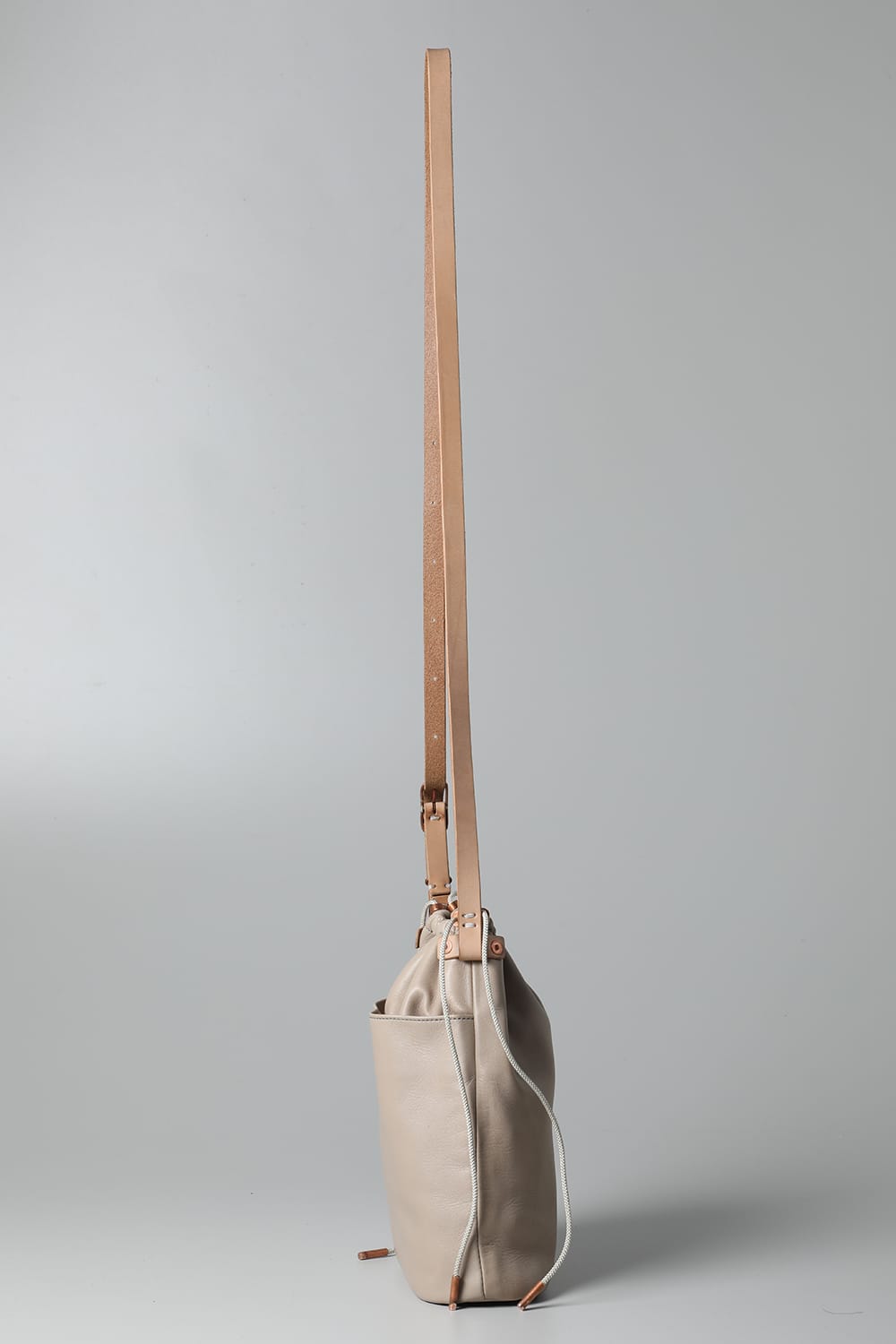 ドローストリングバッグ ベージュ - io-08-069