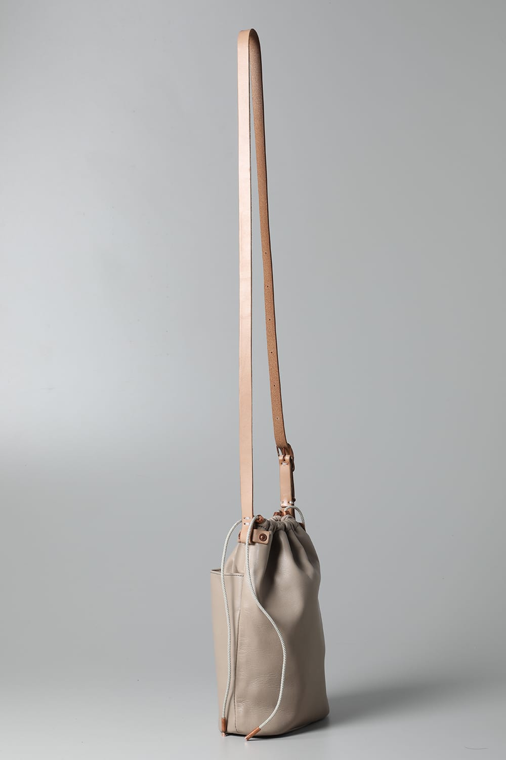 ドローストリングバッグ ベージュ - io-08-069