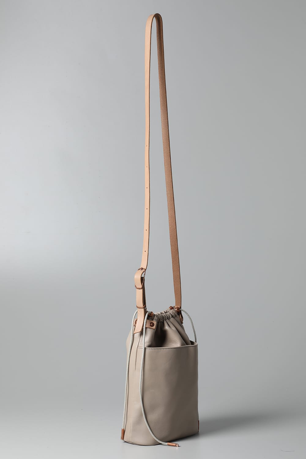 ドローストリングバッグ ベージュ - io-08-069