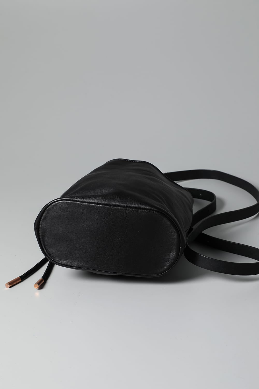 ドローストリングバッグ ブラック - io-08-069