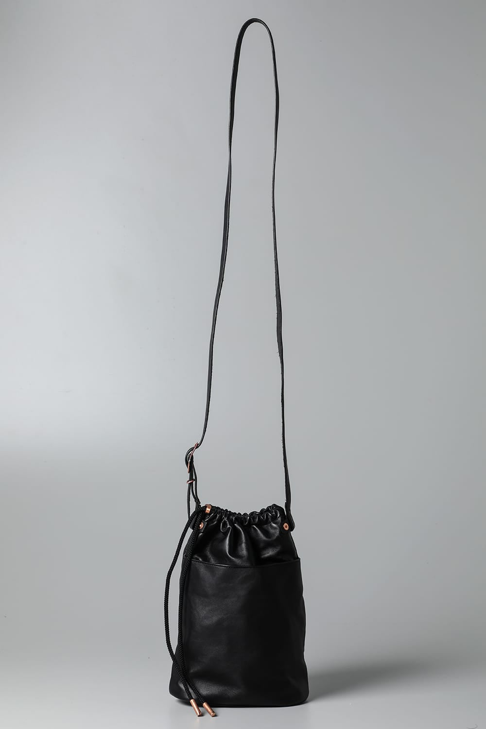 ドローストリングバッグ ブラック - io-08-069