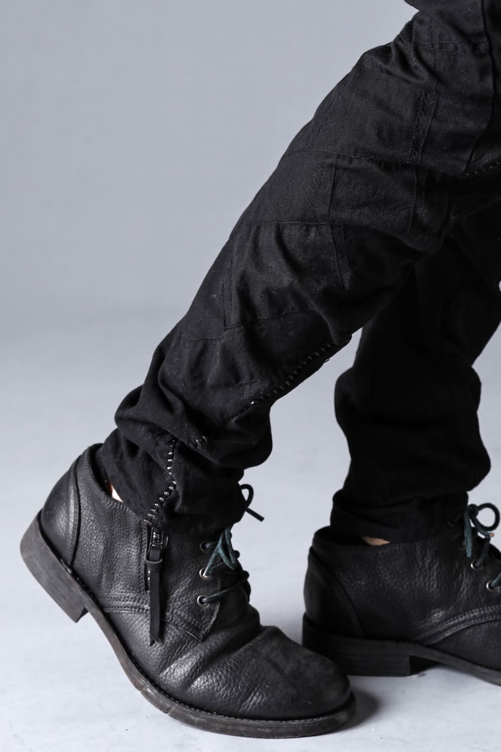 SCAB Patchwork Jagged Stretch Cotton Overlock Twisted Curved Slim Pants Black Charcoal Stitch