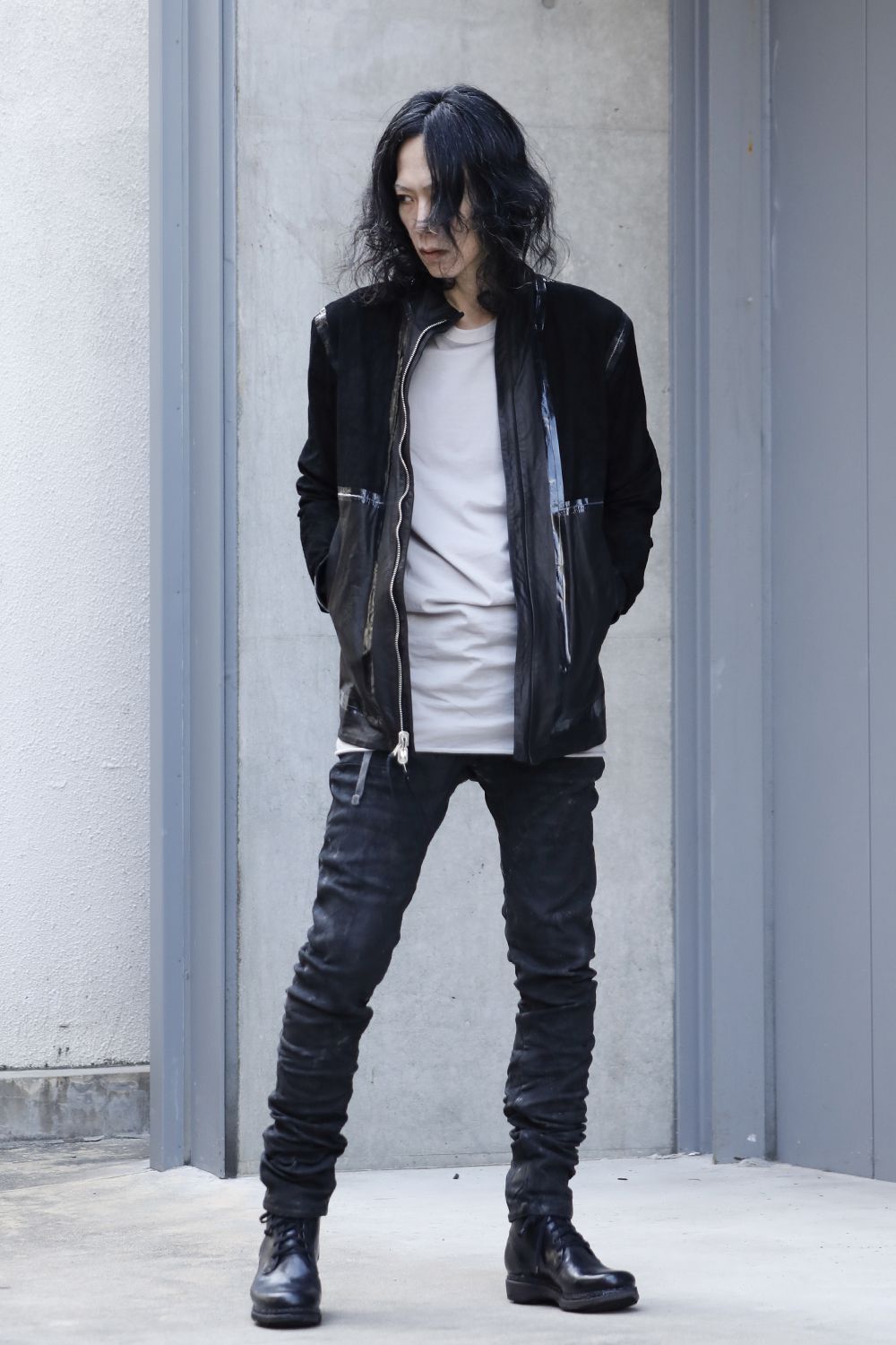 J1 - FMM20009 - Black