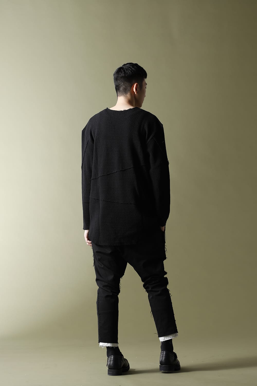 Spiral Seam Knit Black