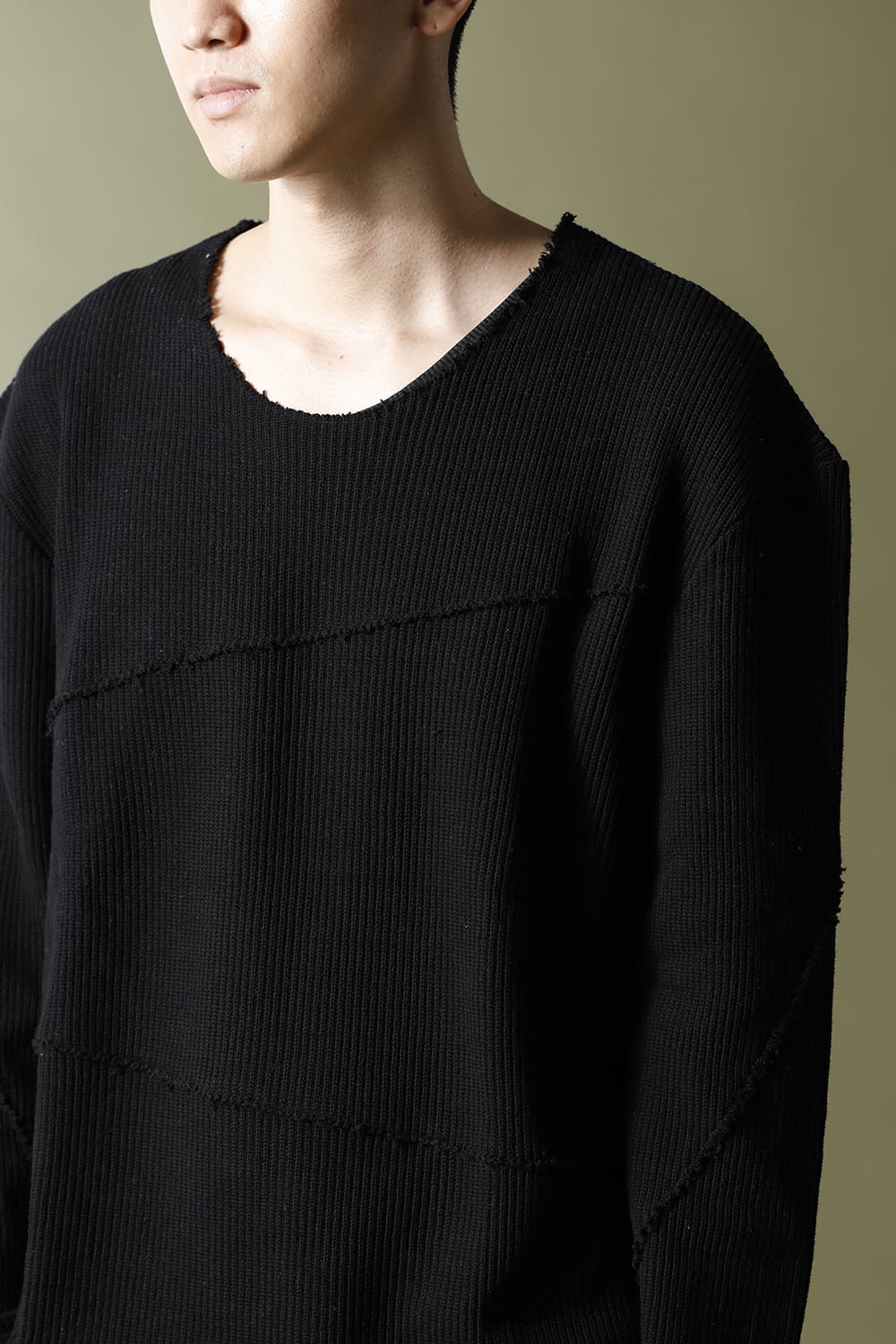 Spiral Seam Knit Black