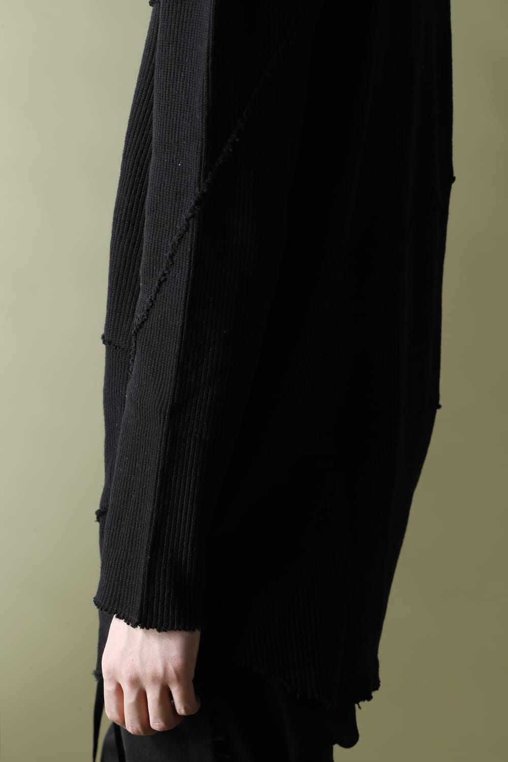 Spiral Seam Knit Black