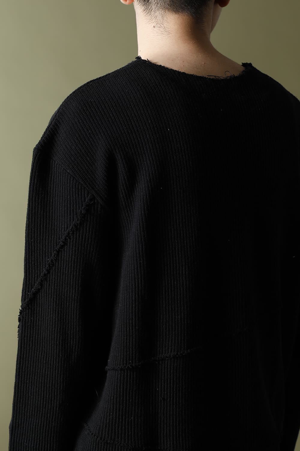 Spiral Seam Knit Black