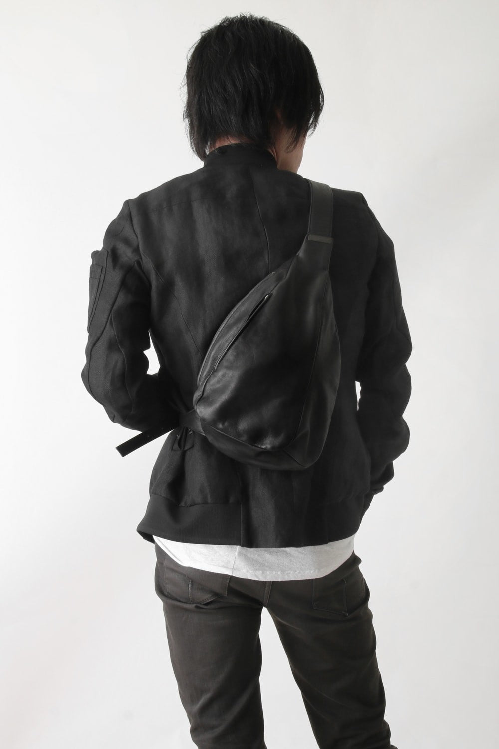 Japanese Horse Leather Shoulder Bag (Right)