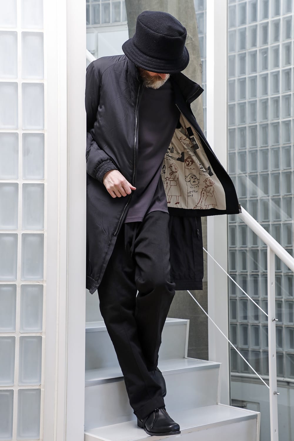 Nylon coat shrink nylon black