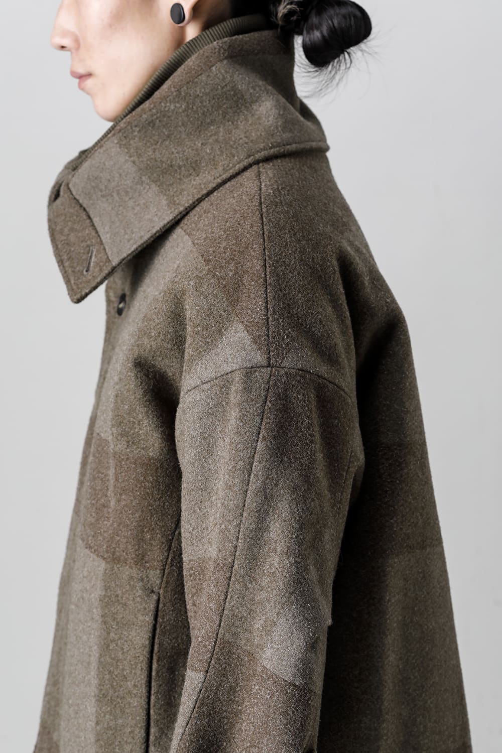 High neck jacket wool needle punch