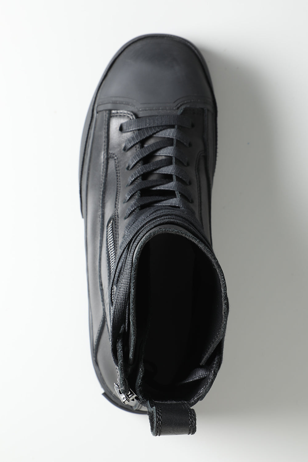 Cow Leather Lace Up Sneaker Black