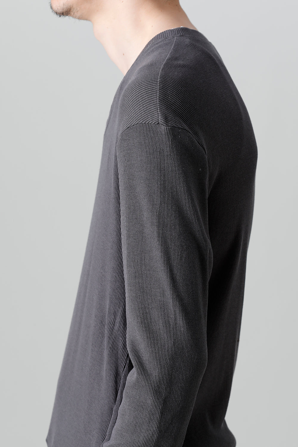 リブ アシンメトリーカットソー チャコール