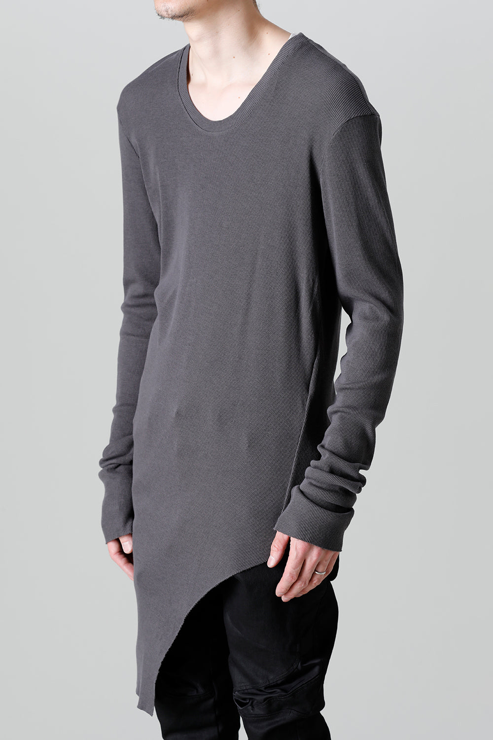 リブ アシンメトリーカットソー チャコール