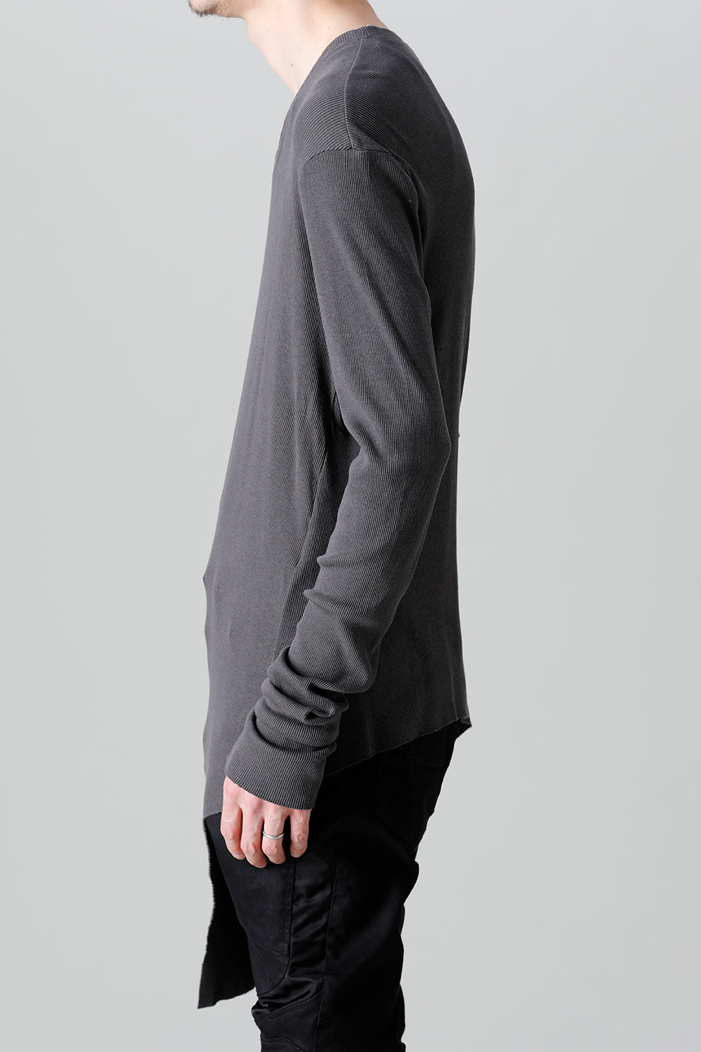 リブ アシンメトリーカットソー チャコール