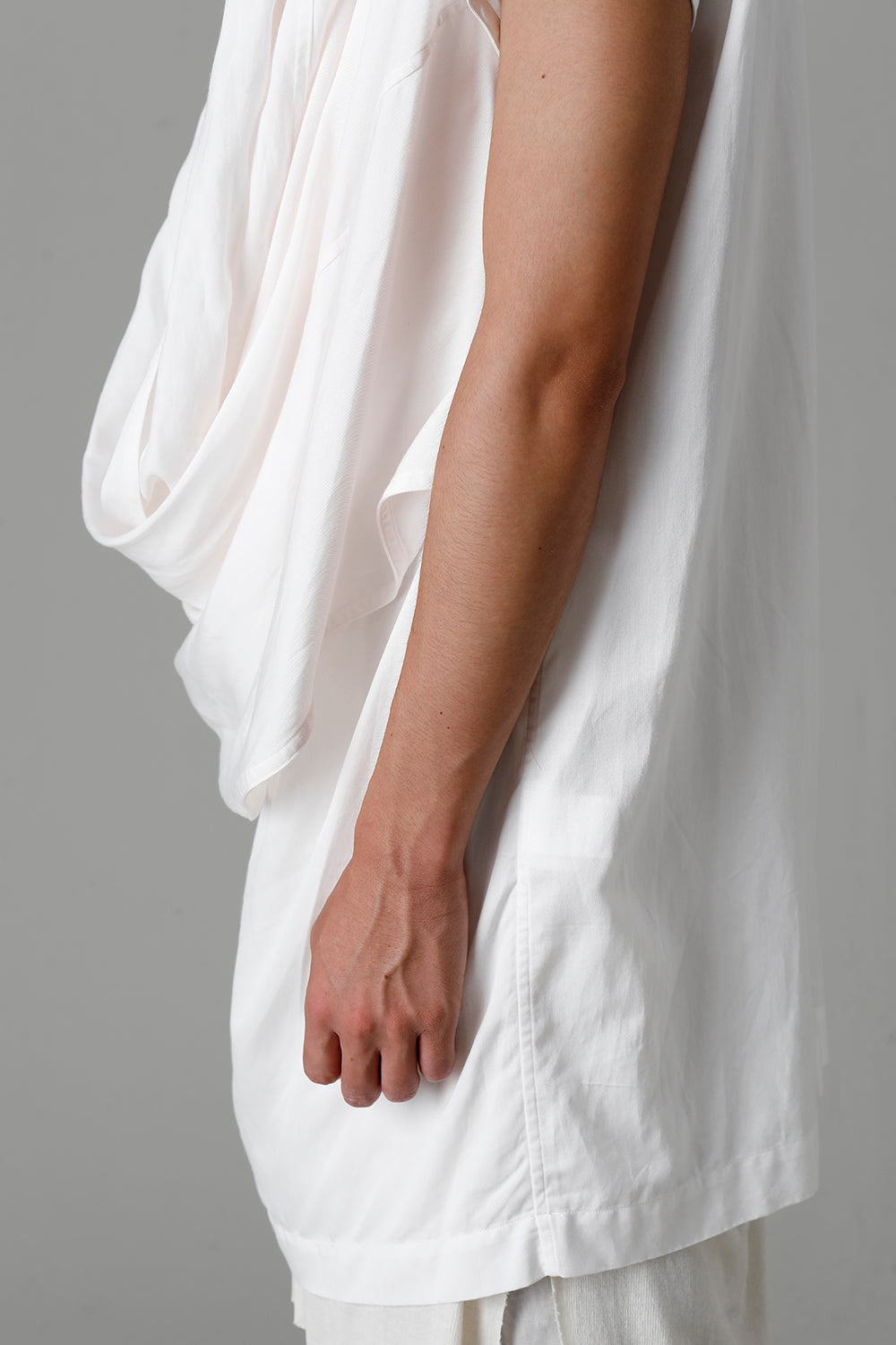 Rayon/Cotton Cloth Drape Neck Pullover Off White