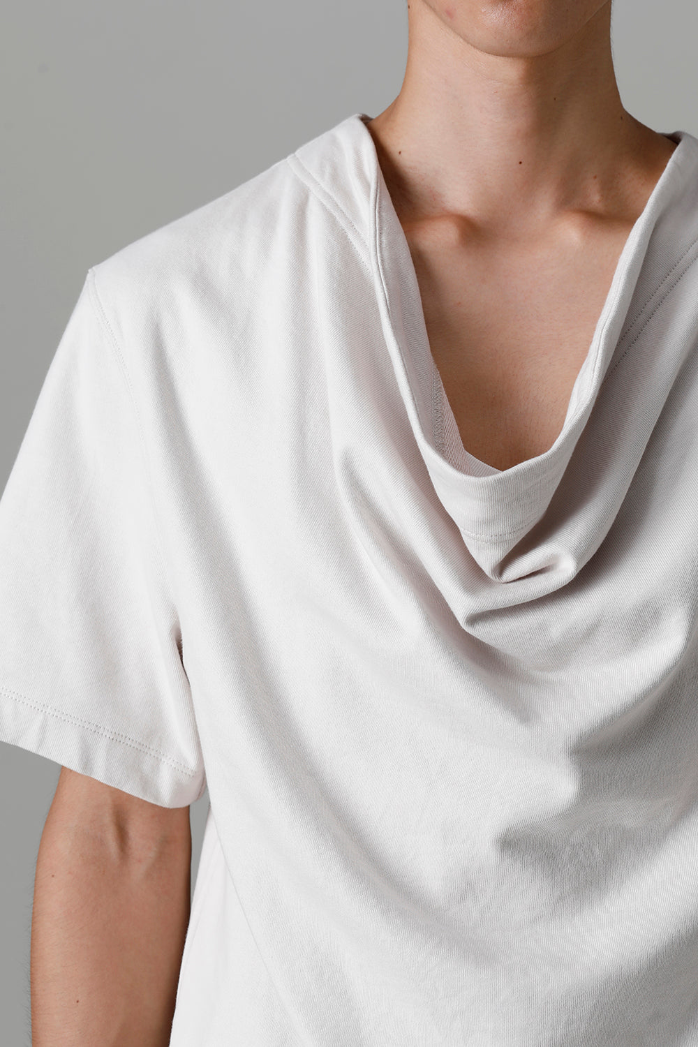 Cotton Sweat Drape Neck Short Sleeve T-Shirt Plaster