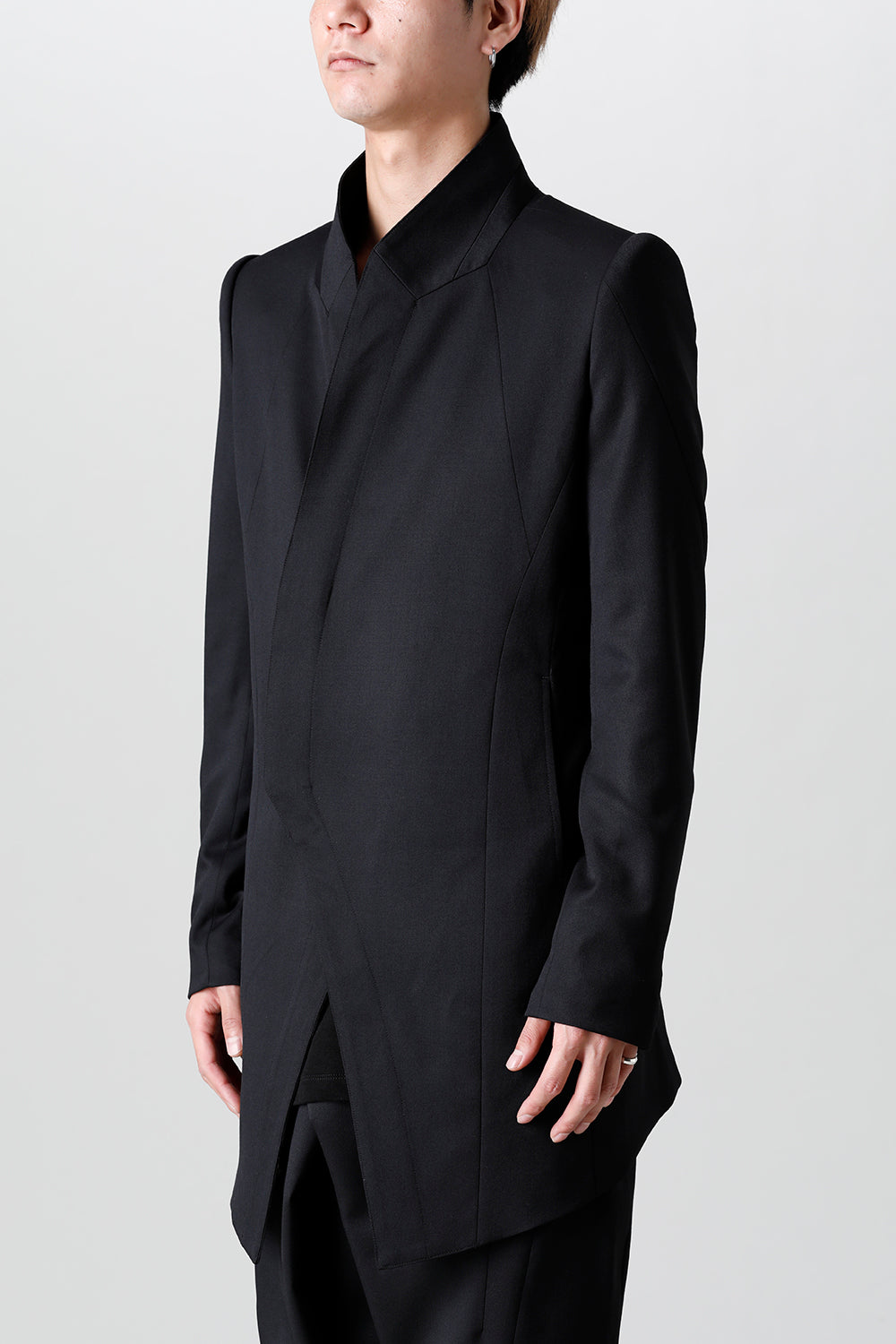 The R Limited 10 year anniversary MA_JULIUS Seamed Tailored Jacket