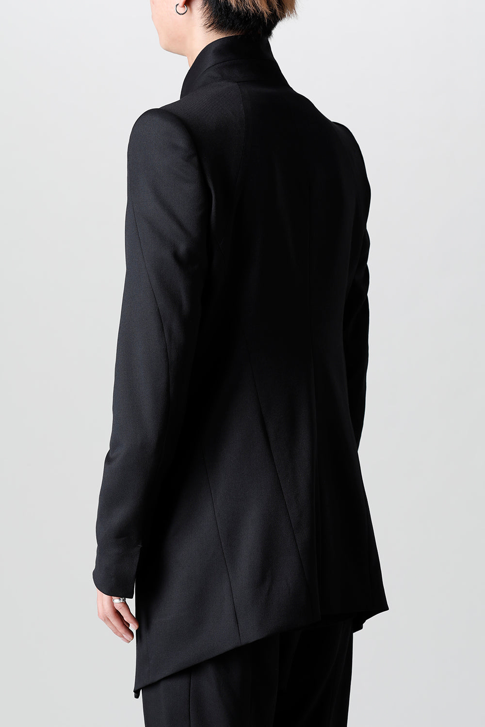 The R Limited 10 year anniversary MA_JULIUS Seamed Tailored Jacket