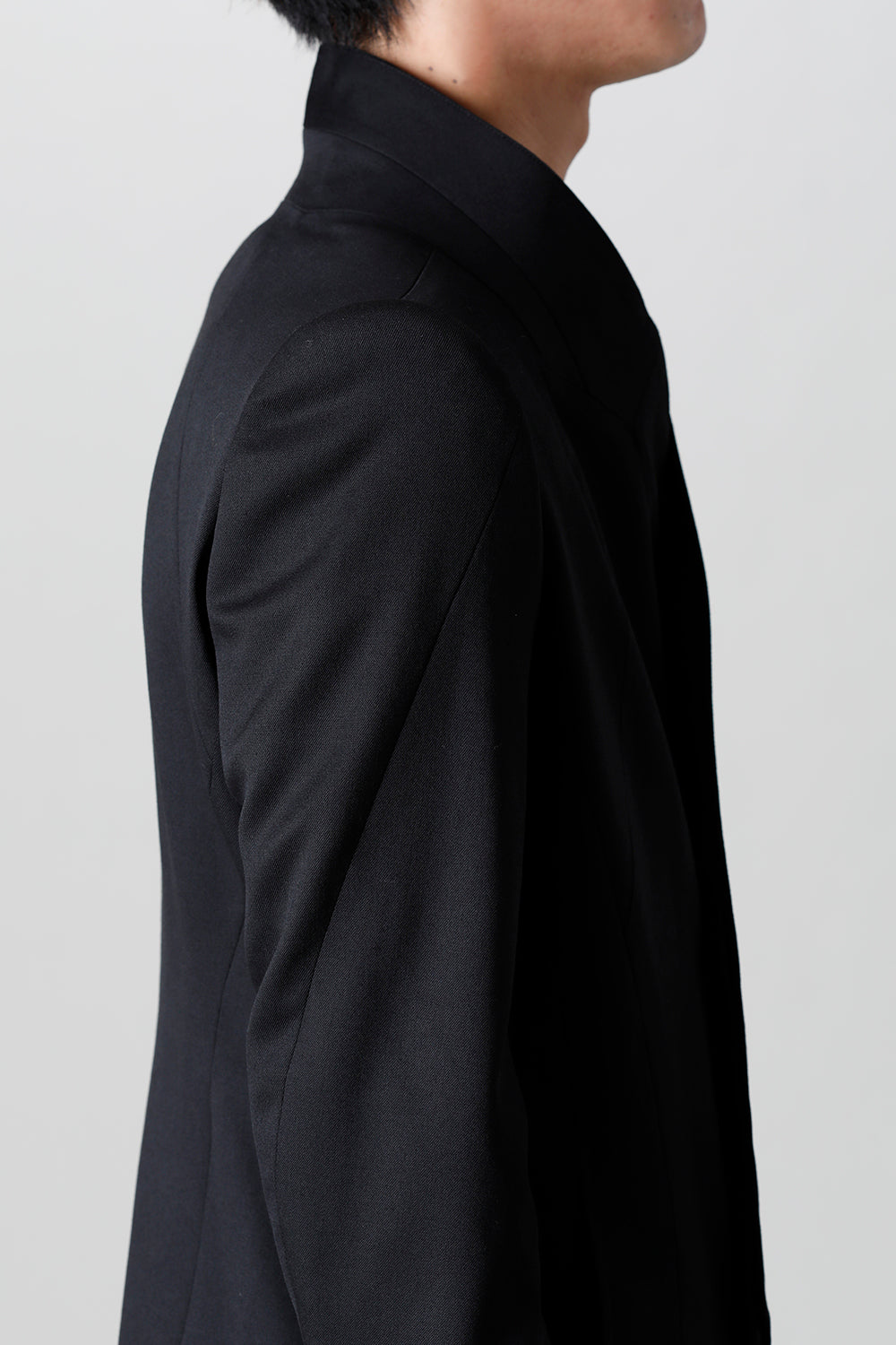 The R Limited 10 year anniversary MA_JULIUS Seamed Tailored Jacket